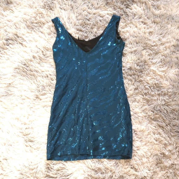 MENDOCINO Sequins Mini dress - Picture 6 of 10